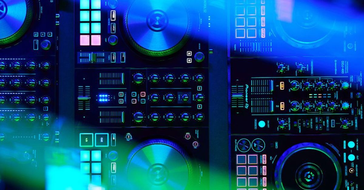 Serato DJ 3.2.1がリリース。Traktor Kontrol S2/S3やDDJ-200/400でSerato DJが利用可能に