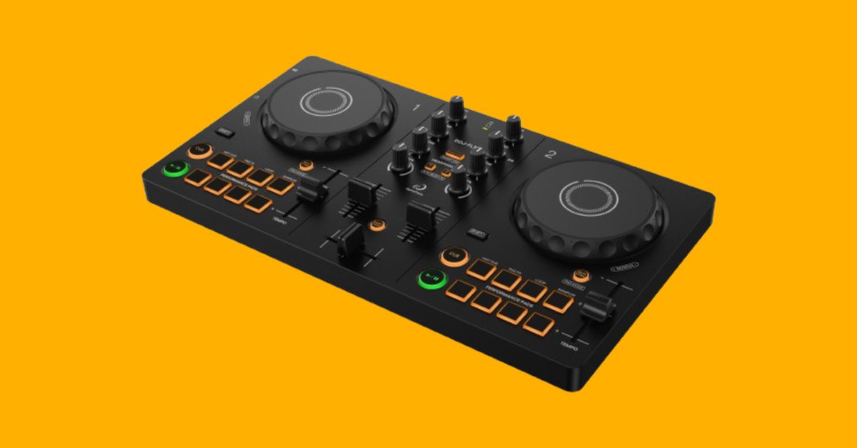 エントリーモデルDJコントローラーの新たな決定版？Apple Musicも使える「DDJ-FLX2」登場