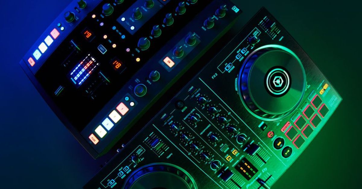 Serato DJ 3.3.2がリリース。Traktor Kontrol Z2、Pioneer DJ DDJ-RBに対応