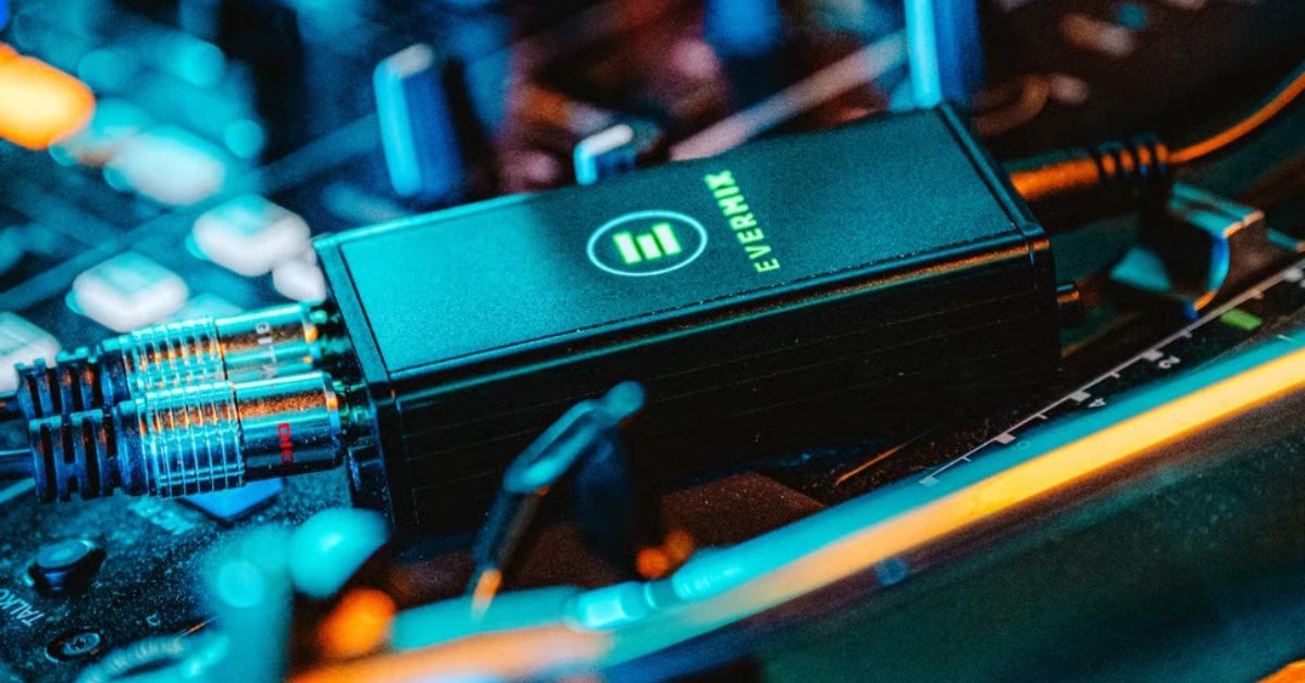 【極美品/品薄】EvermixBox5 DJ録音・配信オーディオインターフェース DJセットの録音・配信はこれ一台。EvermixBox5はDJ用ポータブル