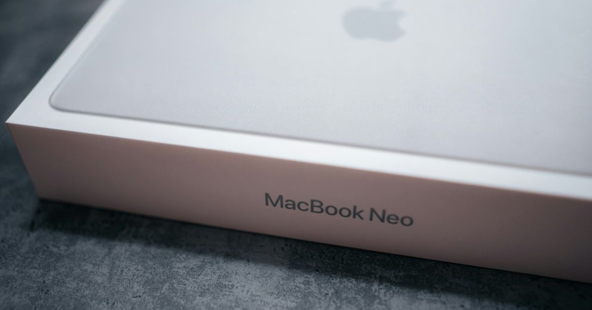 DJ機材 MacBook Air M1 13.3インチMacBook Air [整備済製品] 8コアCPUと8コアGPUを搭載した